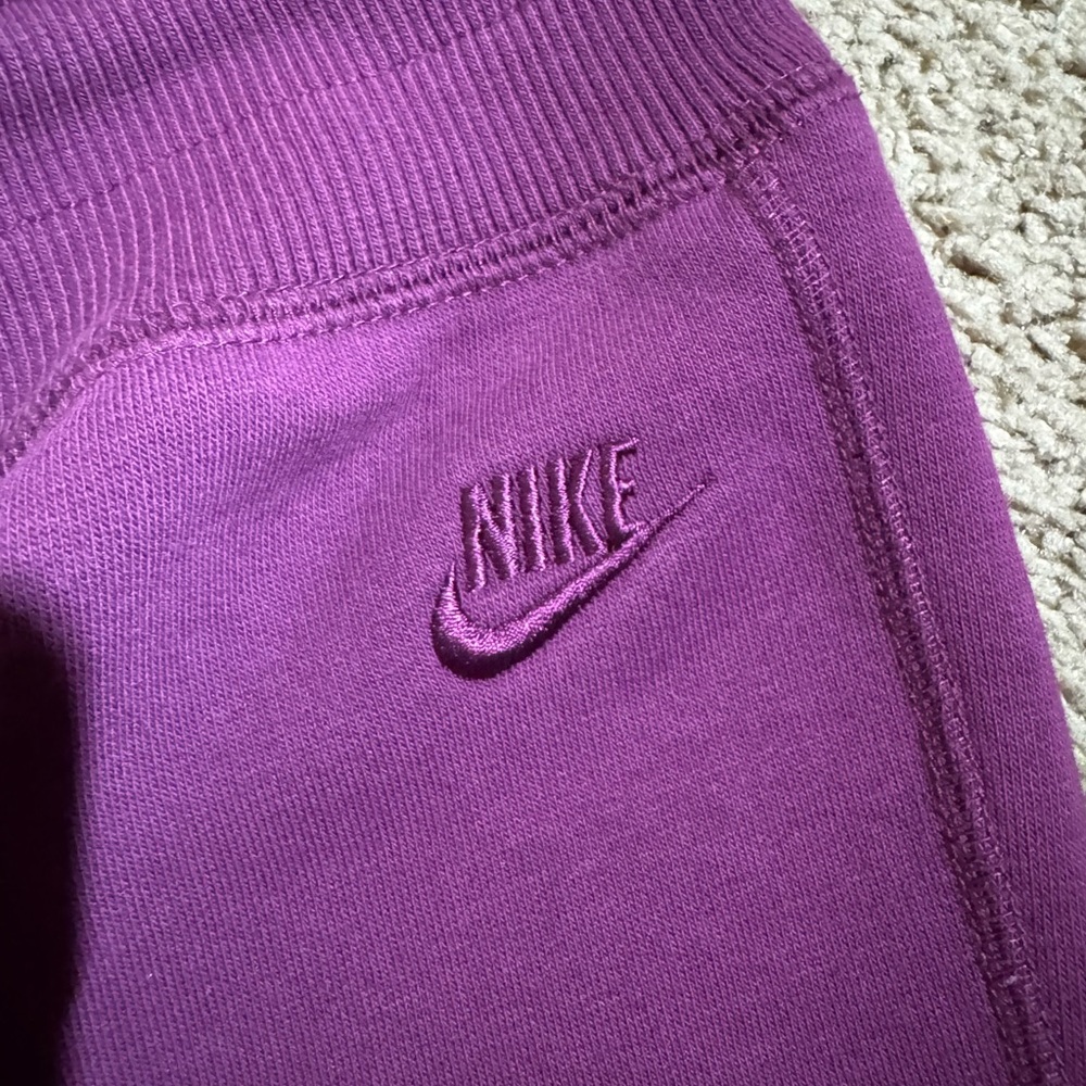 Nike Women's Wide-Leg Sweatpants Small - Picture 4 of 6